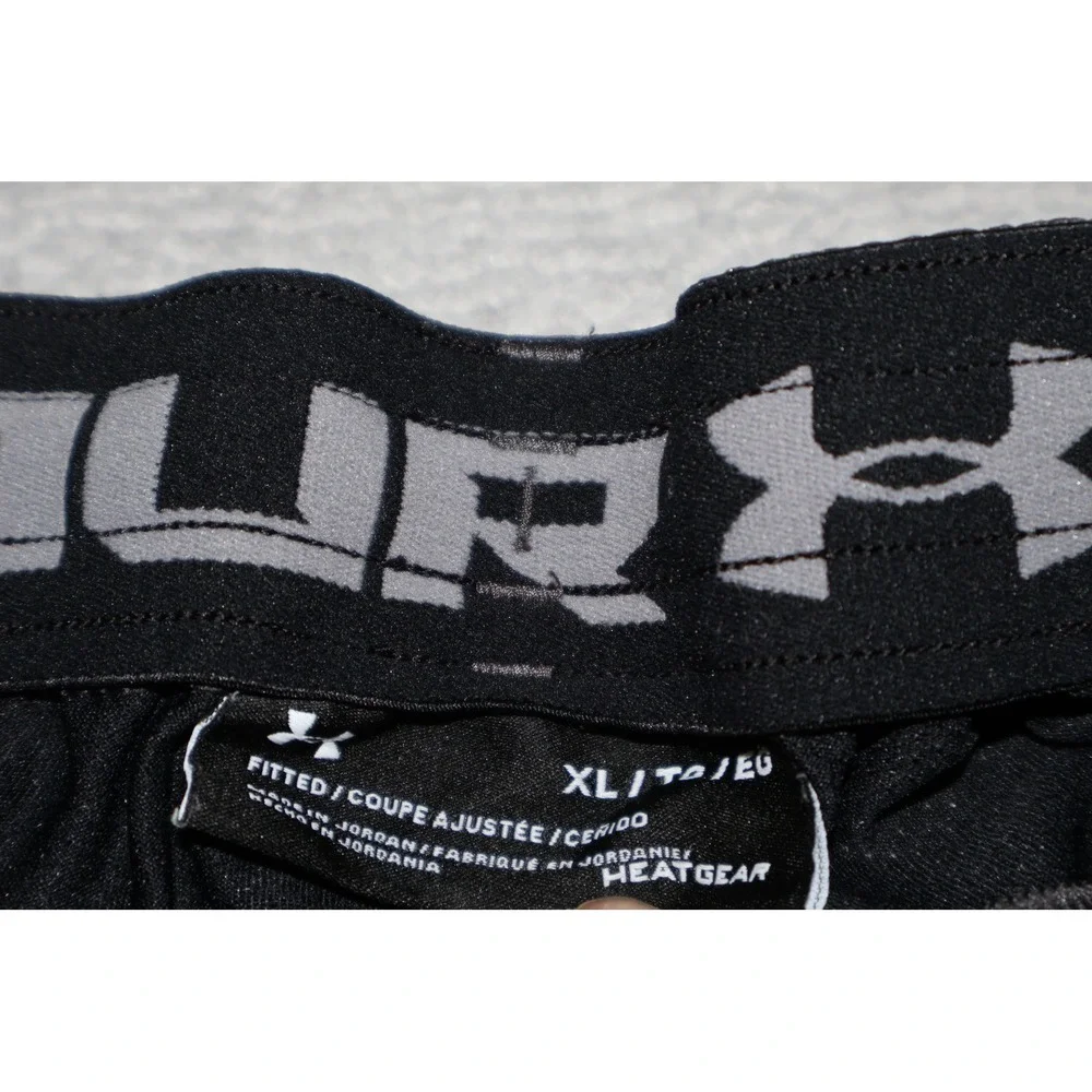 Under Armour Gym Shorts Mens XL Gray HeatGear Fitted Athletic 8